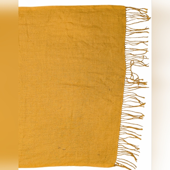 NaturallyKnotty Women's OS Vintage Muted-Yellow Fringed Neck Wrap Scarf Shawl - Picture 9 of 11